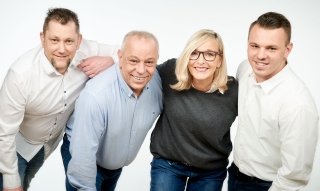 Von links nach rechts: Michael Filgertshofer, Uwe Dautermann, Claudia Dautermann, Tom Dautermann